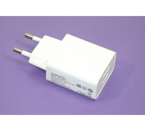 Блок питания (сетевой адаптер) AMPERIN MCW-2USB 5V/2.1A 5V/1A 10W 2USB Белый