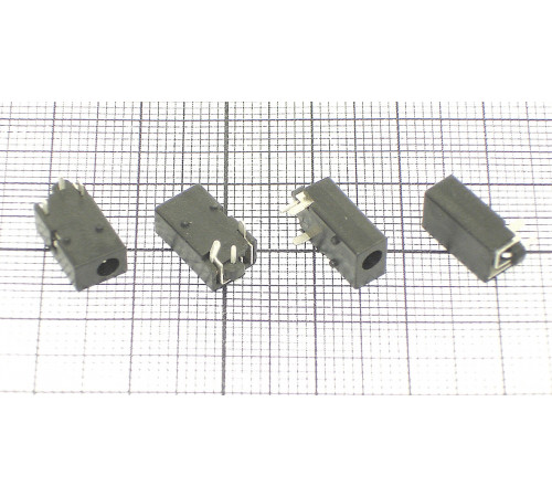 Разъем питания для планшета №14 (0.7х2.5мм)