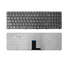 Клавиатура для ноутбука Samsung R578, R580, R590 Series. Плоский Enter. Черная, с черной рамкой. PN: BA59-02680C.
