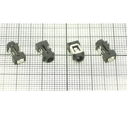 Разъем питания для планшета №2 (0.7х2.5 мм)