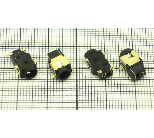Разъем питания для планшета №3 (0.7х4 мм)