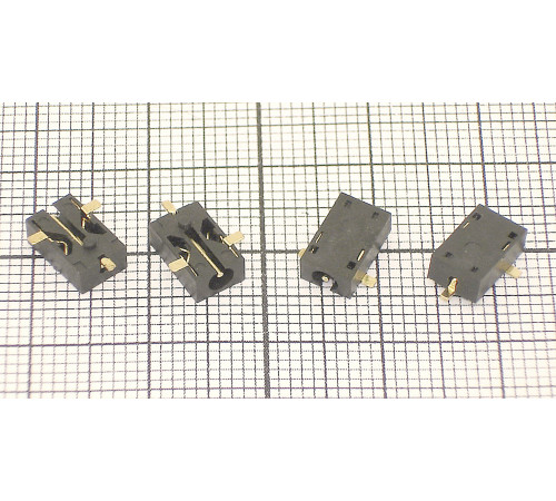 Разъем питания для планшета №8 (0.7х2.5мм)