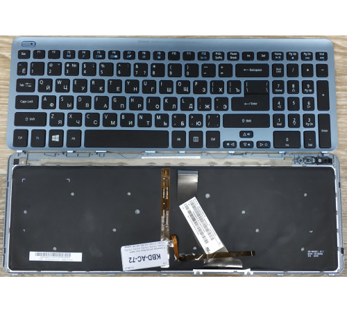 Клавиатура для ноутбука Acer Aspire V5-531, V5-551, V5-552, V5-571, V5-572, V7-581, V7-582, M3-581, M5-581 черная, рамка голубая, с подсветкой